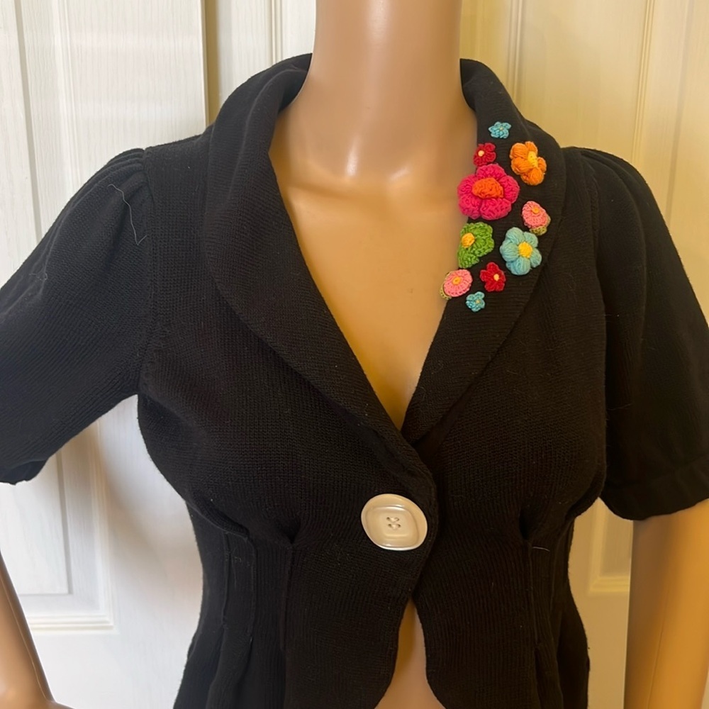 Ivy Jane  szS black fitted 3/4 sleeve cotton embroidered jacket